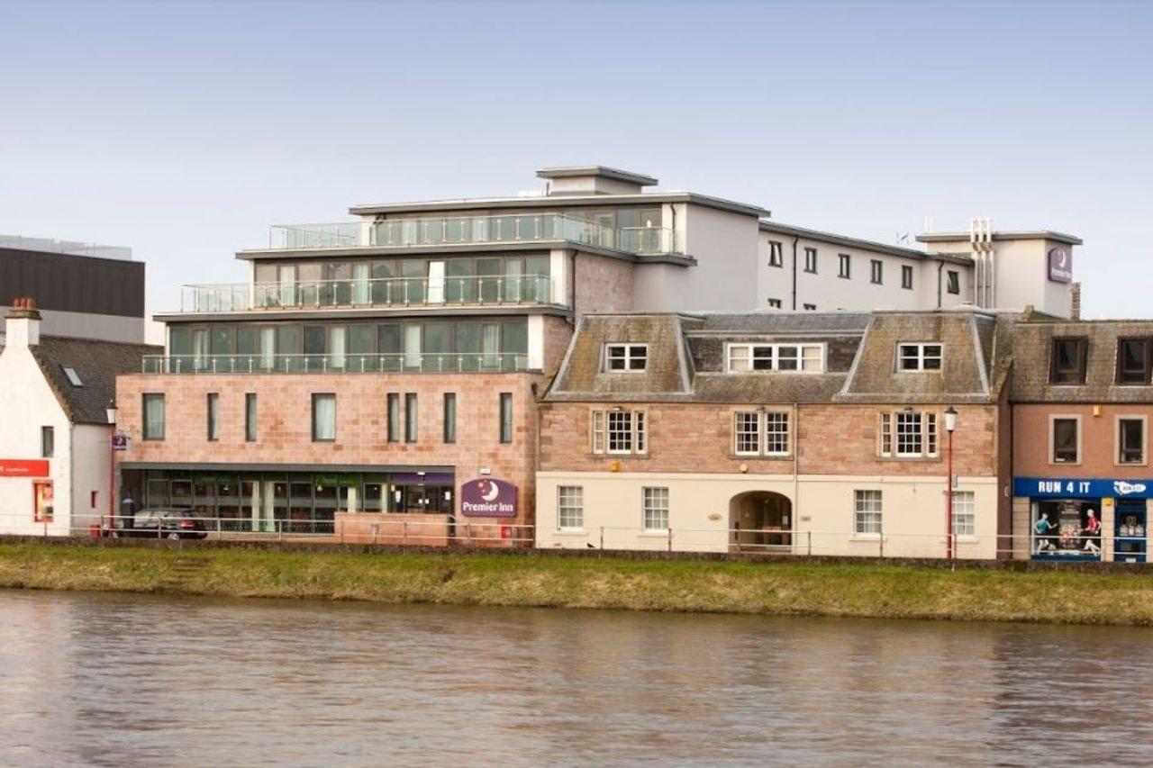 Premier Inn Inverness Centre - River Ness Buitenkant foto