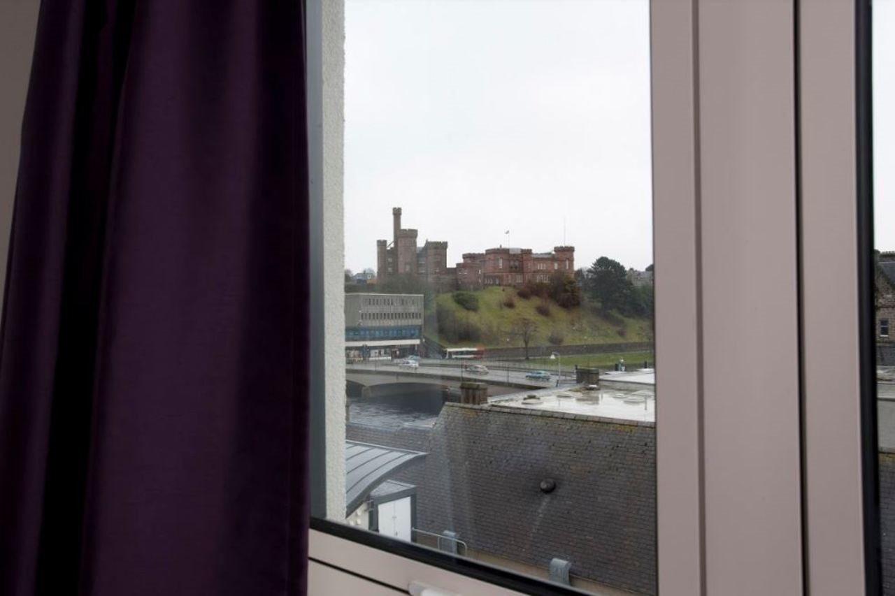 Premier Inn Inverness Centre - River Ness Buitenkant foto