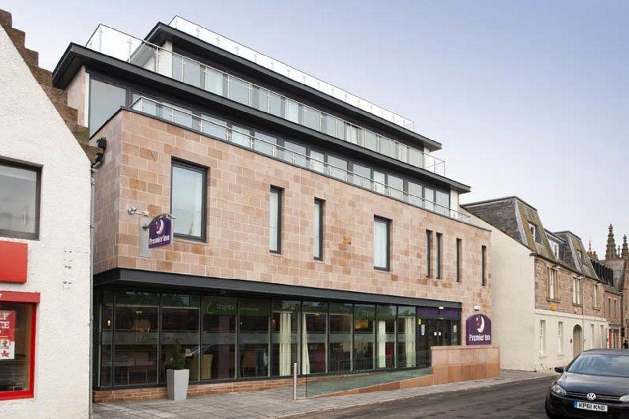 Premier Inn Inverness Centre - River Ness Buitenkant foto