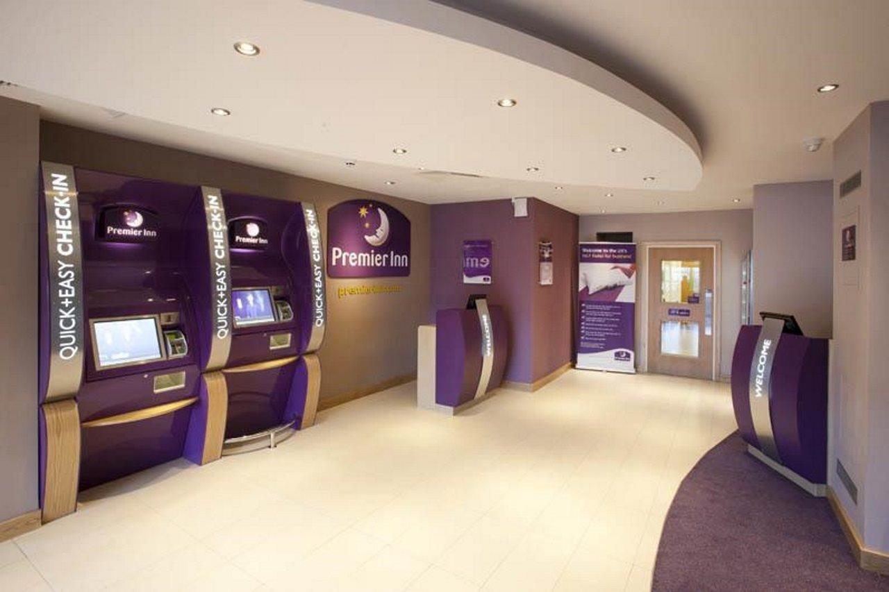 Premier Inn Inverness Centre - River Ness Buitenkant foto
