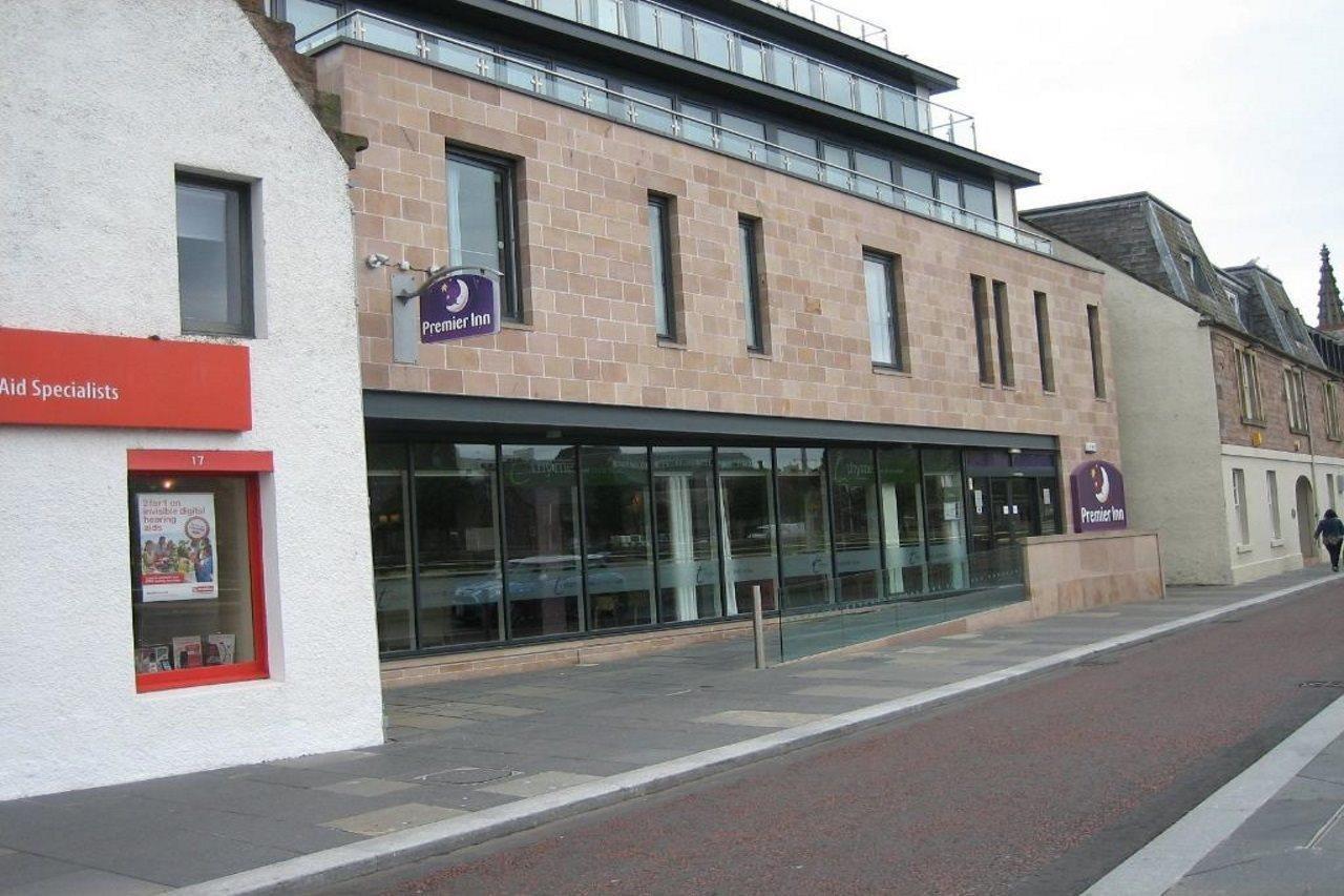 Premier Inn Inverness Centre - River Ness Buitenkant foto
