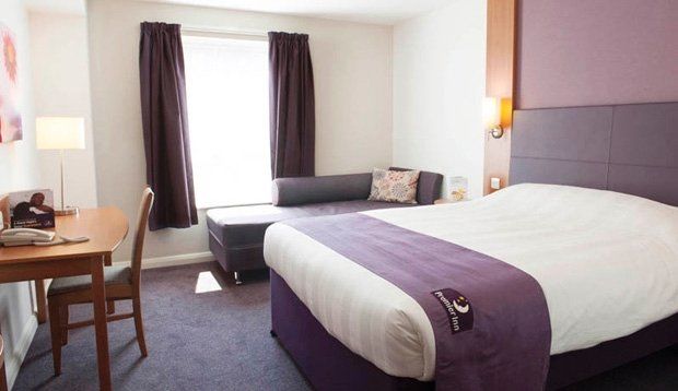 Premier Inn Inverness Centre - River Ness Buitenkant foto